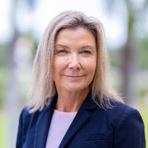 Dr. Seana McGuire