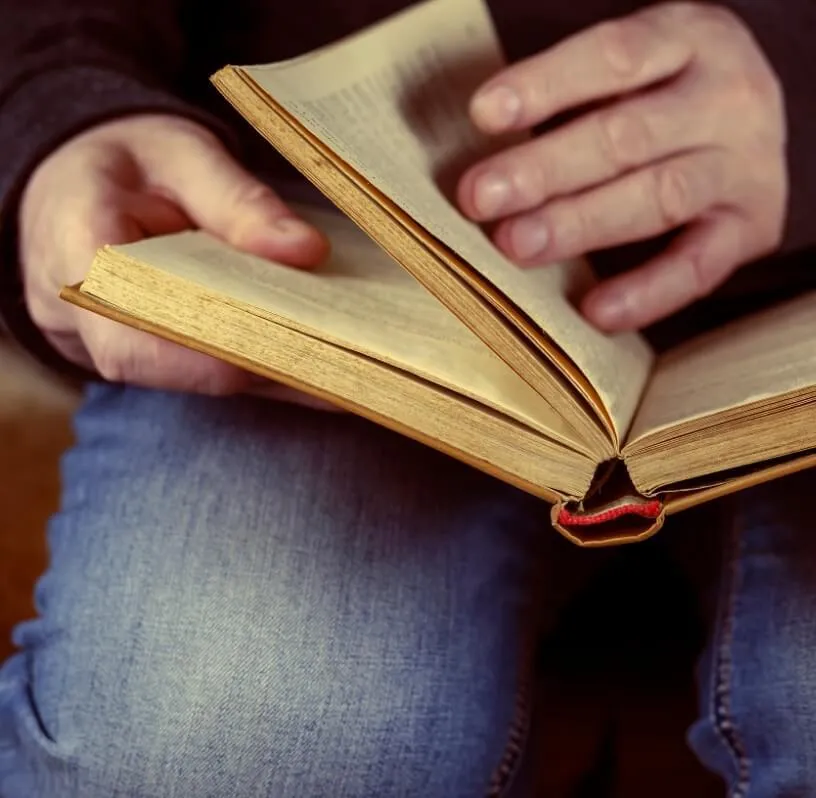 STUDY THE PAST TO UNDERSTAND THE PRESENT AND BUILD THE FUTURE