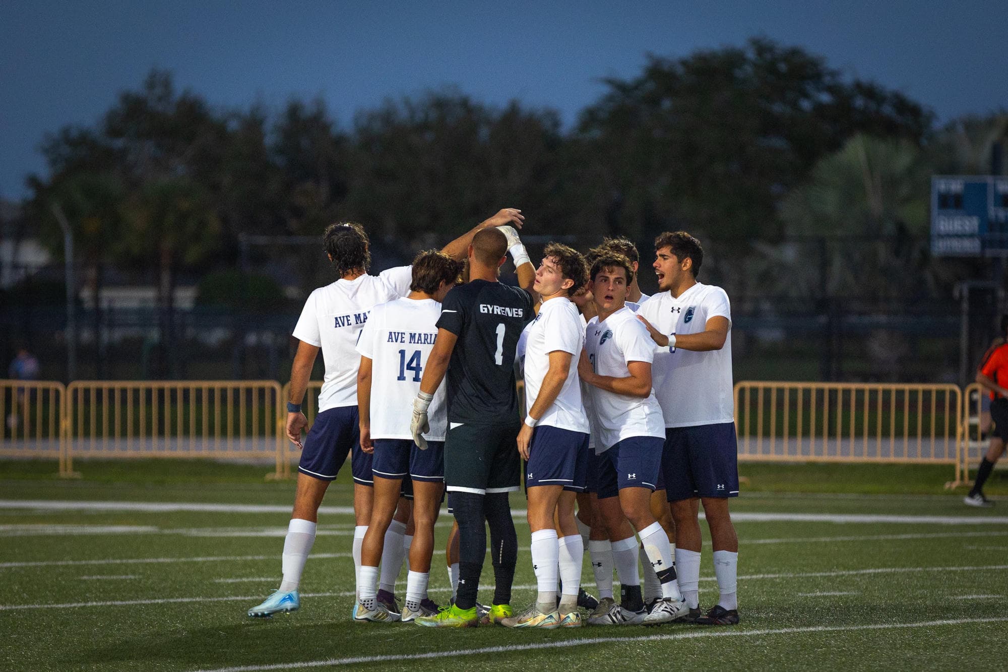Men's Soccer HOME - Warner